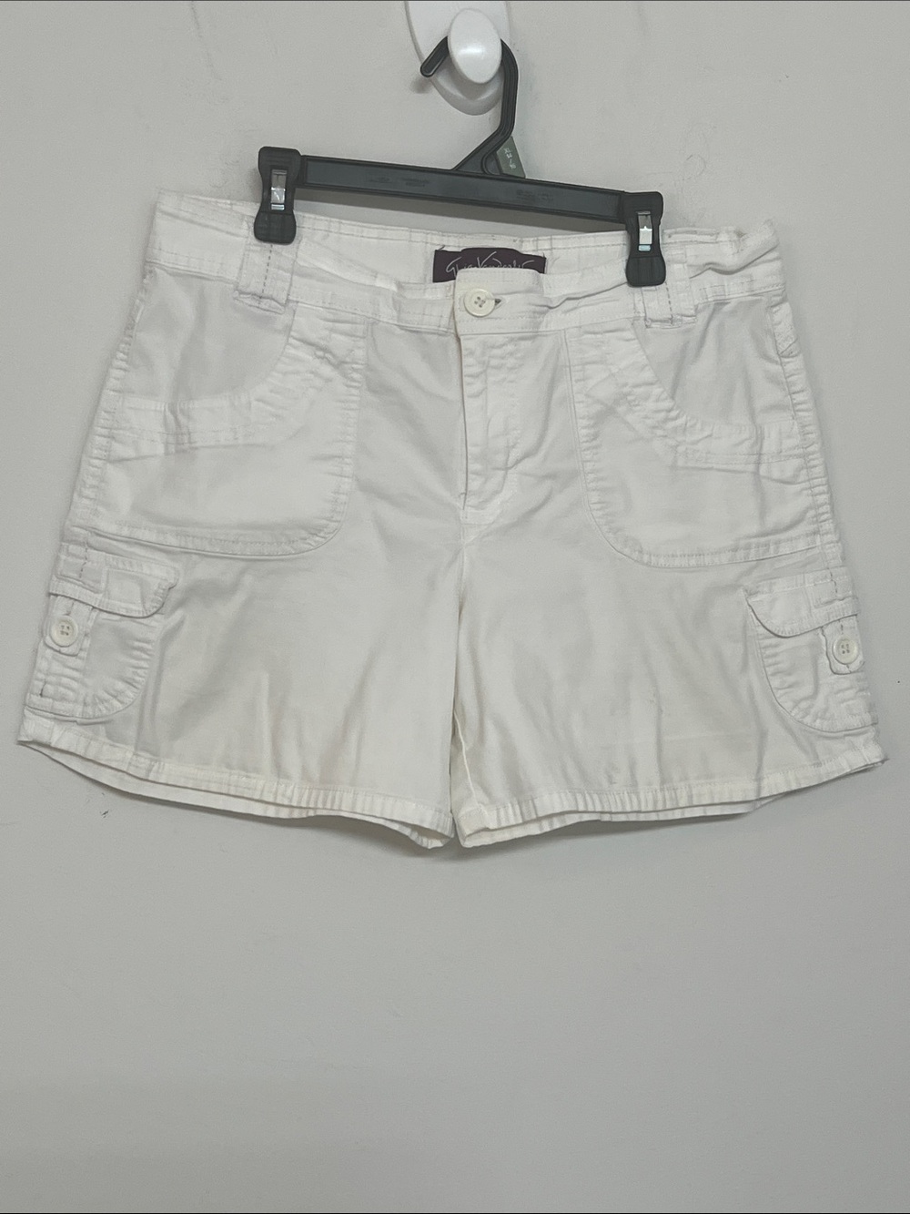 🌞 Gloria Vanderbilt White Cargo Shorts w/ Flap Pockets & Button Detail women 12
